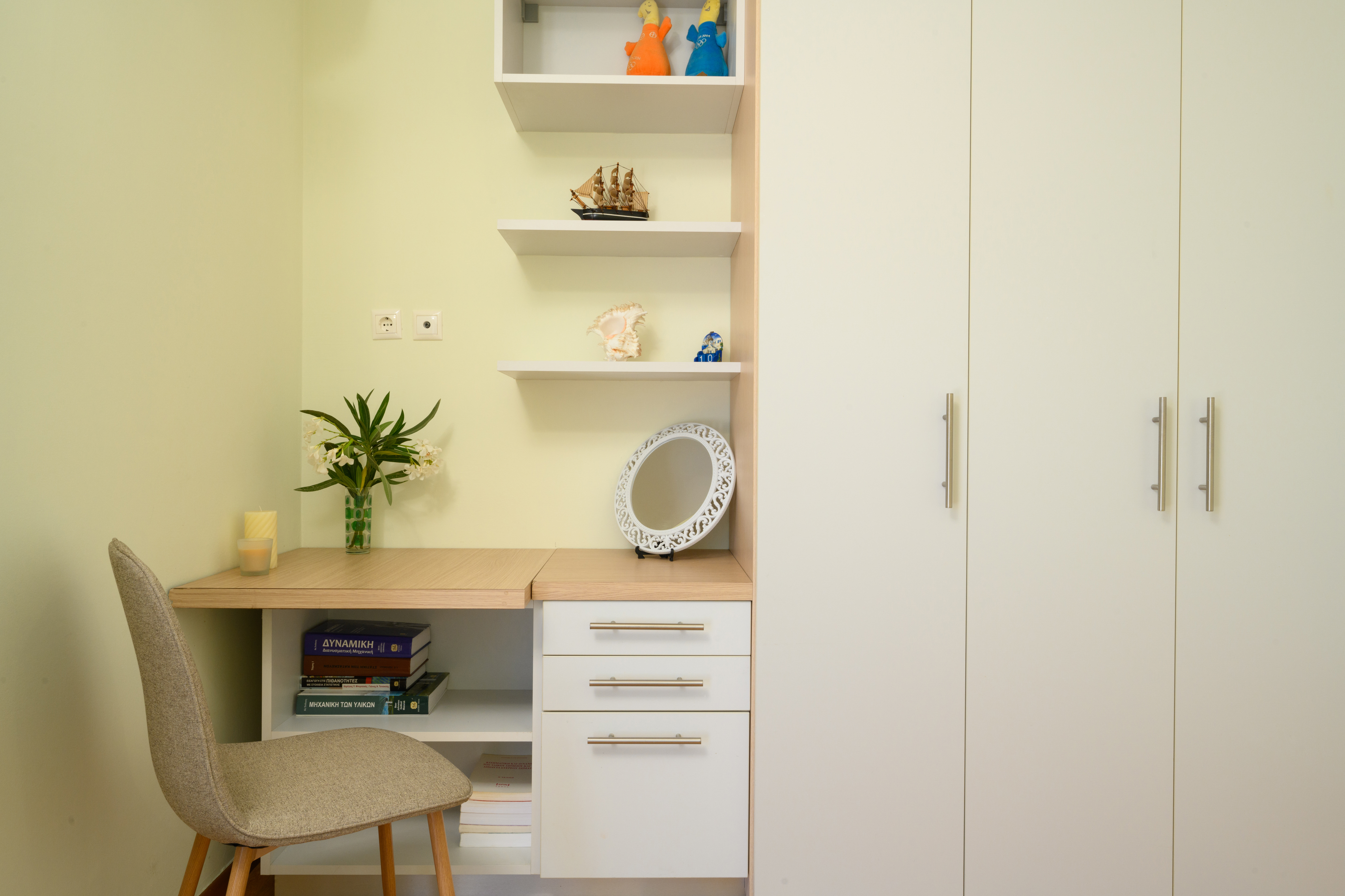 Bedroom with balcony access and sea breeze in Corfu villa